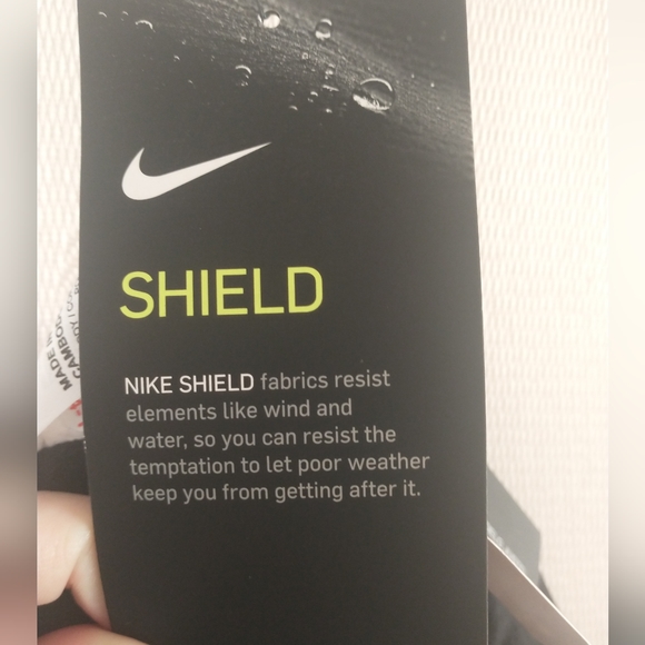 **BNWT** Nike Women's Epic Lux Shield Running Tights - Picture 6 of 7